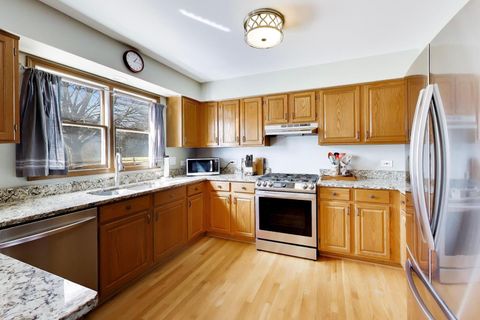 Tiny photo for 850 Tartans Drive, West Dundee, IL 60118 (MLS # 12578311)