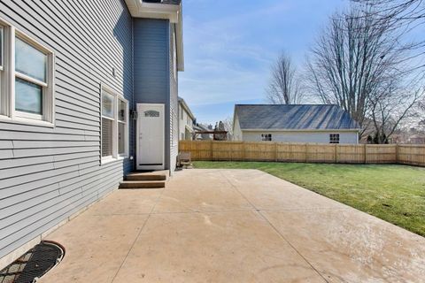 Tiny photo for 850 Tartans Drive, West Dundee, IL 60118 (MLS # 12578311)