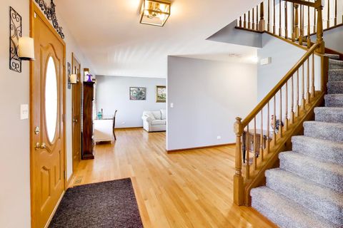 Tiny photo for 850 Tartans Drive, West Dundee, IL 60118 (MLS # 12578311)