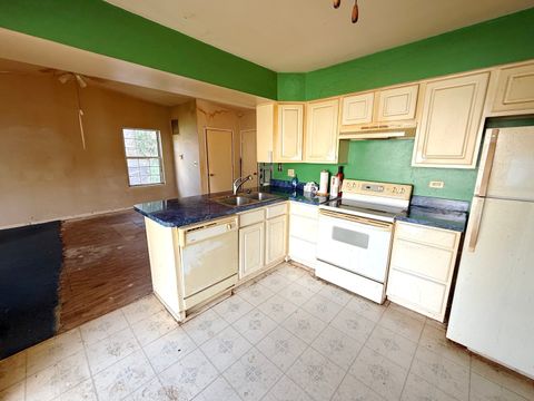 Tiny photo for 931 Chase Court, Gurnee, IL 60031 (MLS # 12617979)