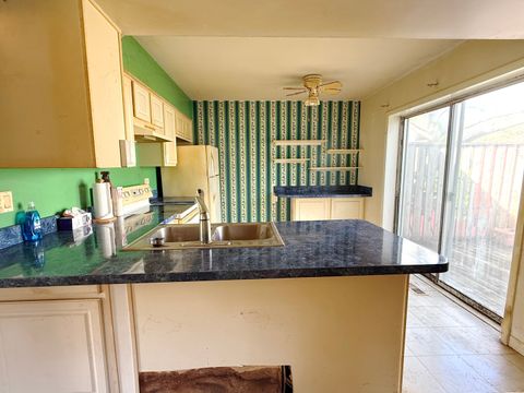 Tiny photo for 931 Chase Court, Gurnee, IL 60031 (MLS # 12617979)