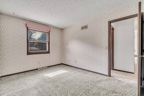 Tiny photo for 5731 N Howell Street, Davenport, IA 52806 (MLS # 12717636)