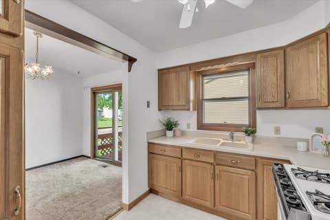 Tiny photo for 5731 N Howell Street, Davenport, IA 52806 (MLS # 12717636)