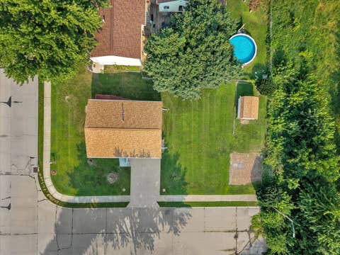 Tiny photo for 5731 N Howell Street, Davenport, IA 52806 (MLS # 12717636)