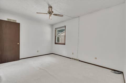 Tiny photo for 5731 N Howell Street, Davenport, IA 52806 (MLS # 12717636)