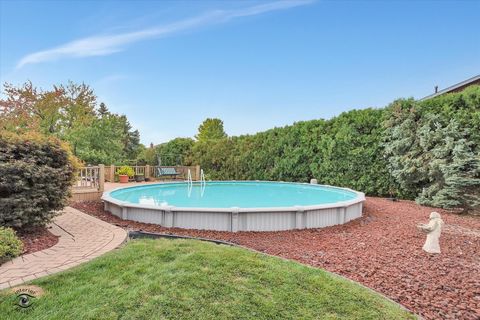 Tiny photo for 8543 Brookside Glen Drive, Tinley Park, IL 60487 (MLS # 12483242)