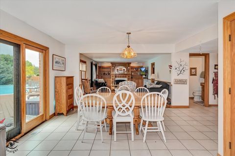 Tiny photo for 8543 Brookside Glen Drive, Tinley Park, IL 60487 (MLS # 12483242)