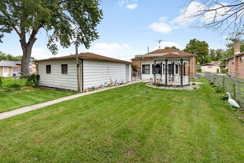 Tiny photo for 360 Streamside Drive, Harvey, IL 60426 (MLS # 12671138)