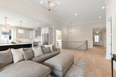 Tiny photo for 11049 Lizmore Lane #40B, Orland Park, IL 60467 (MLS # 12414467)