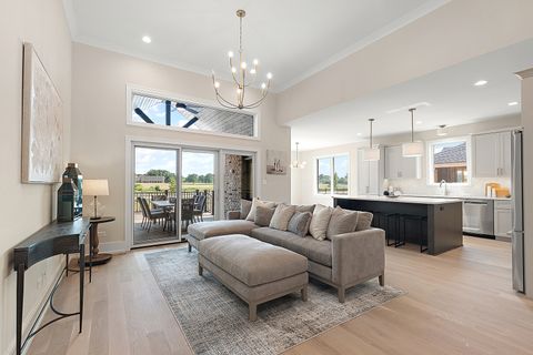 Tiny photo for 11049 Lizmore Lane #40B, Orland Park, IL 60467 (MLS # 12414467)