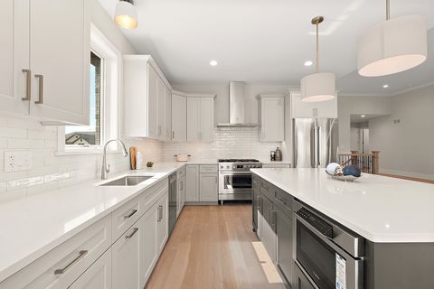 Tiny photo for 11049 Lizmore Lane #40B, Orland Park, IL 60467 (MLS # 12414467)