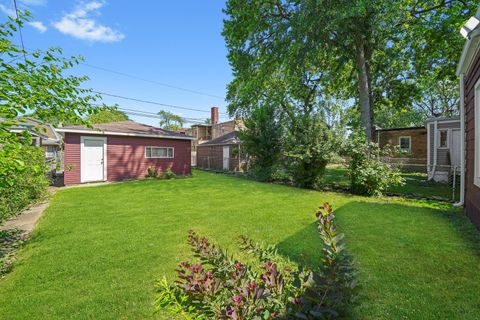 Tiny photo for 8051 S Paxton Avenue, Chicago, IL 60617 (MLS # 12496215)