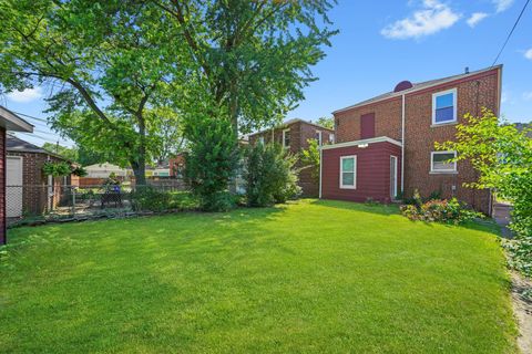 Tiny photo for 8051 S Paxton Avenue, Chicago, IL 60617 (MLS # 12496215)