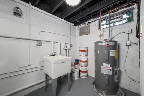 Tiny photo for 8051 S Paxton Avenue, Chicago, IL 60617 (MLS # 12496215)