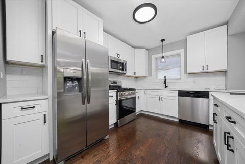 Tiny photo for 8051 S Paxton Avenue, Chicago, IL 60617 (MLS # 12496215)