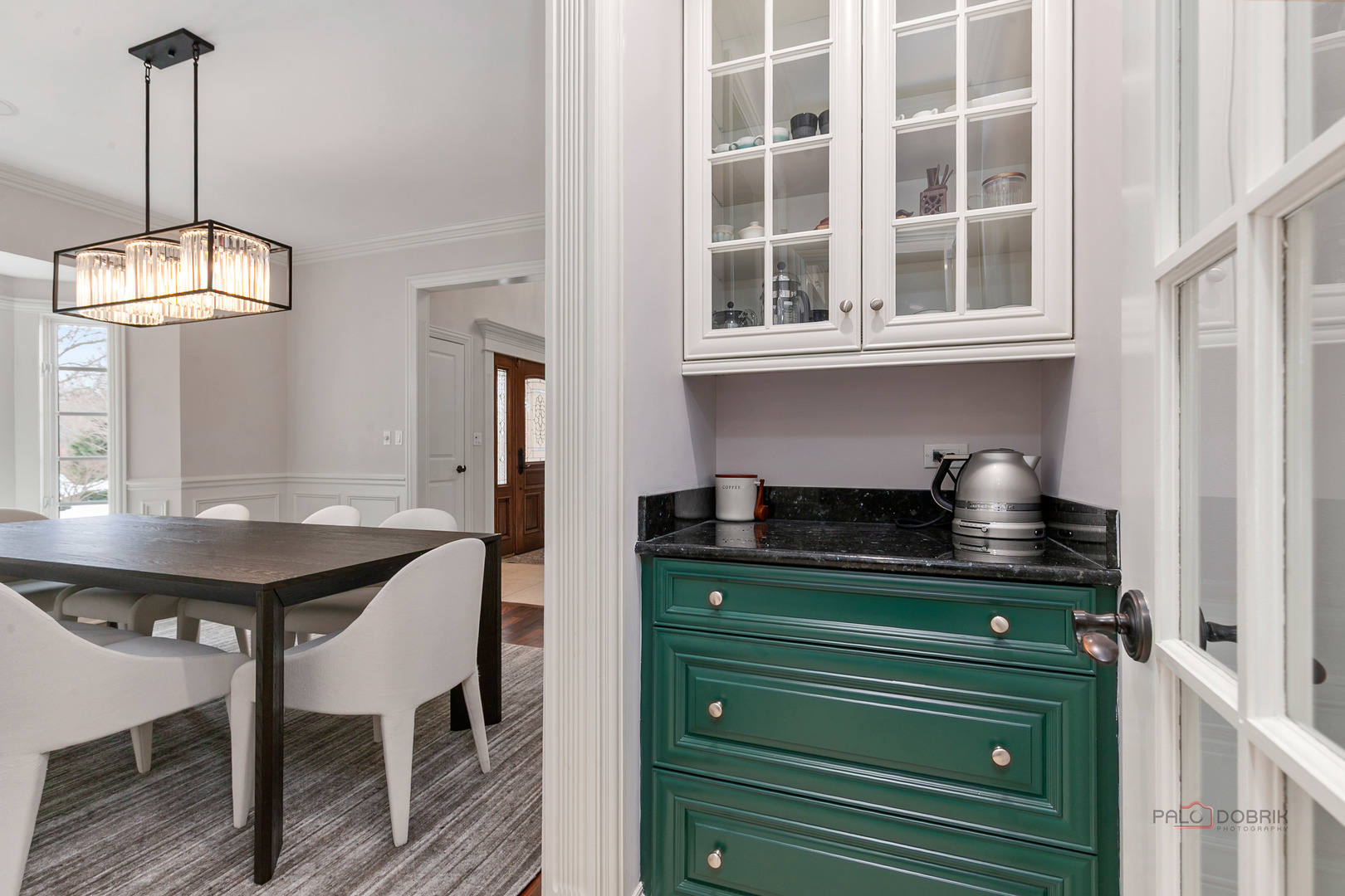 1950 W Southmeadow Lane