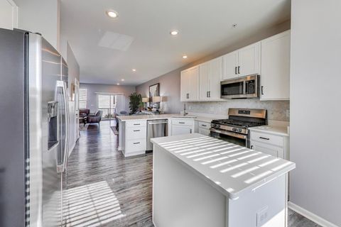 Tiny photo for 2376 Southwind Boulevard, South Elgin, IL 60177 (MLS # 12502960)