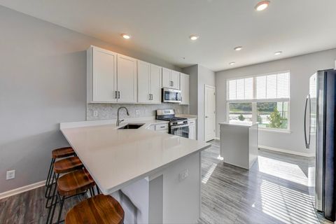 Tiny photo for 2376 Southwind Boulevard, South Elgin, IL 60177 (MLS # 12502960)