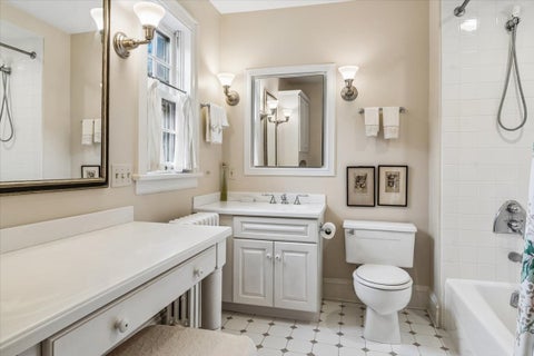 Tiny photo for 3125 Park Place, Evanston, IL 60201 (MLS # 12782971)