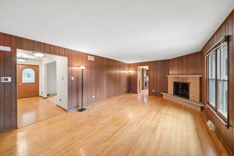 Tiny photo for 336 79th Avenue, Willowbrook, IL 60527 (MLS # 12687874)