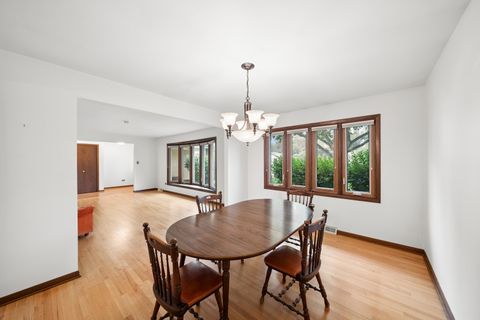 Tiny photo for 336 79th Avenue, Willowbrook, IL 60527 (MLS # 12687874)