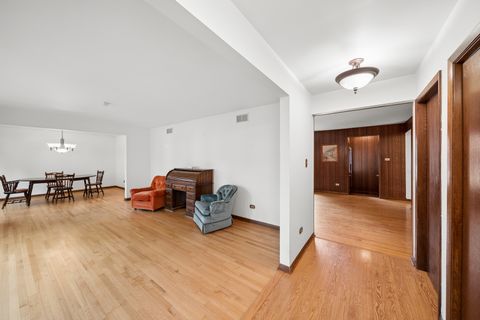 Tiny photo for 336 79th Avenue, Willowbrook, IL 60527 (MLS # 12687874)