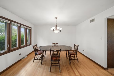 Tiny photo for 336 79th Avenue, Willowbrook, IL 60527 (MLS # 12687874)