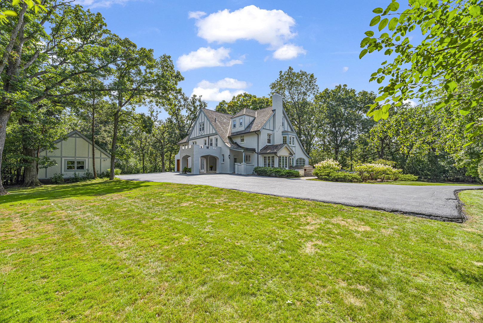 1755 Sunset Lane