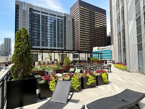 Tiny photo for 512 N Mcclurg Court #4710, Chicago, IL 60611 (MLS # 12472180)