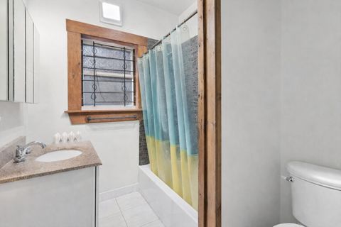 Tiny photo for 1212 W North Shore Avenue #3W, Chicago, IL 60626 (MLS # 12634071)