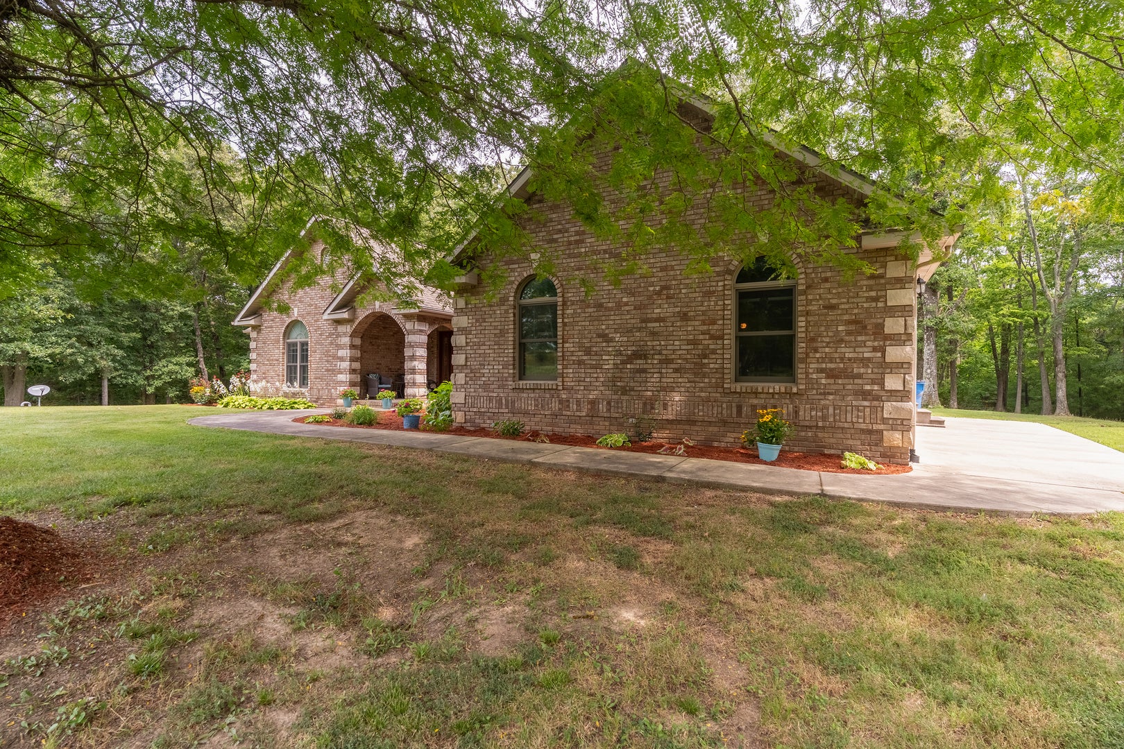 8804 Deangelo Lane