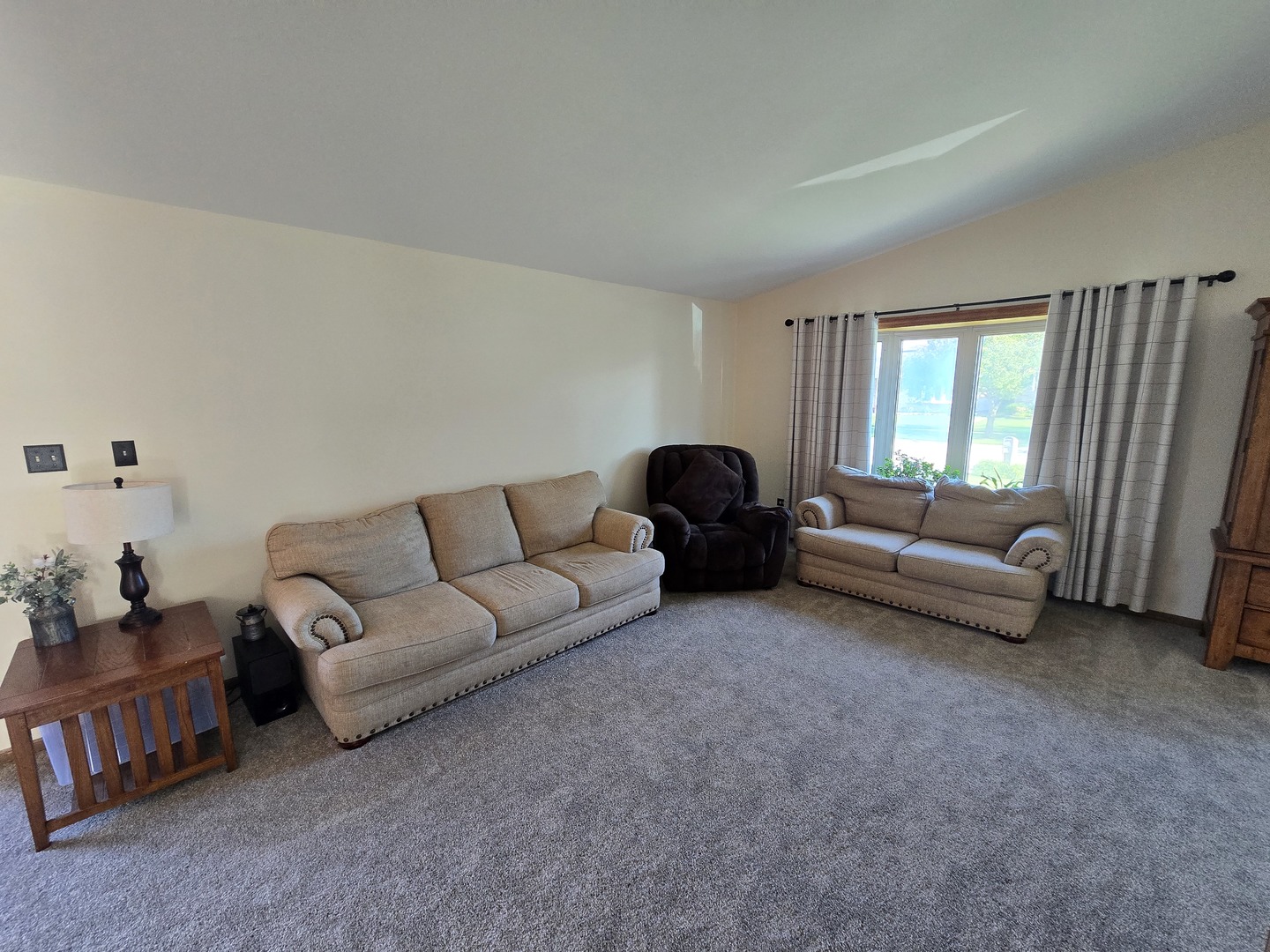5224 W 121st Place