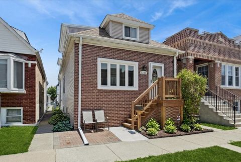 Photo of 1221 Scoville Avenue, Berwyn, IL 60402 (MLS # 12683518)