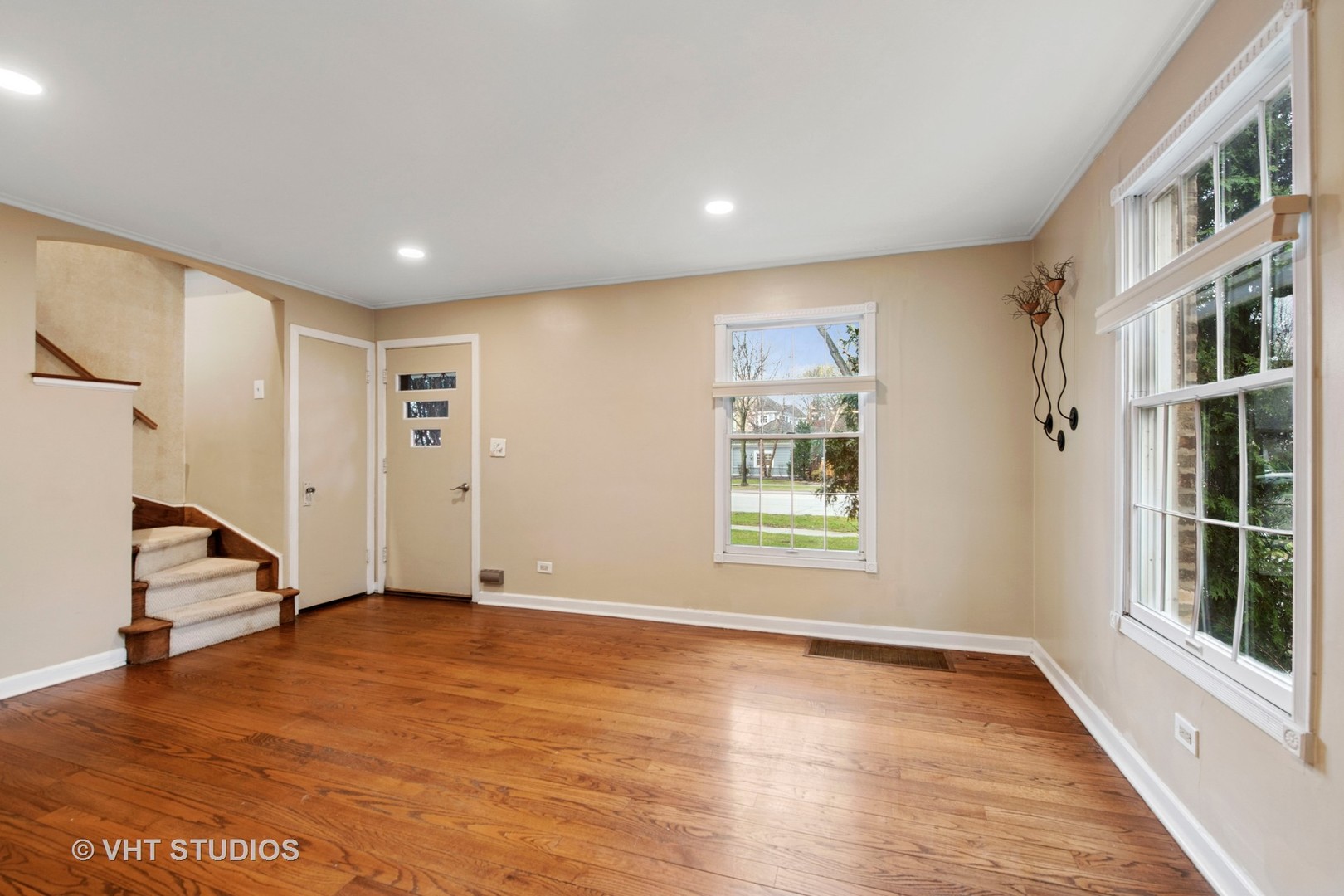1544 W Talcott Road