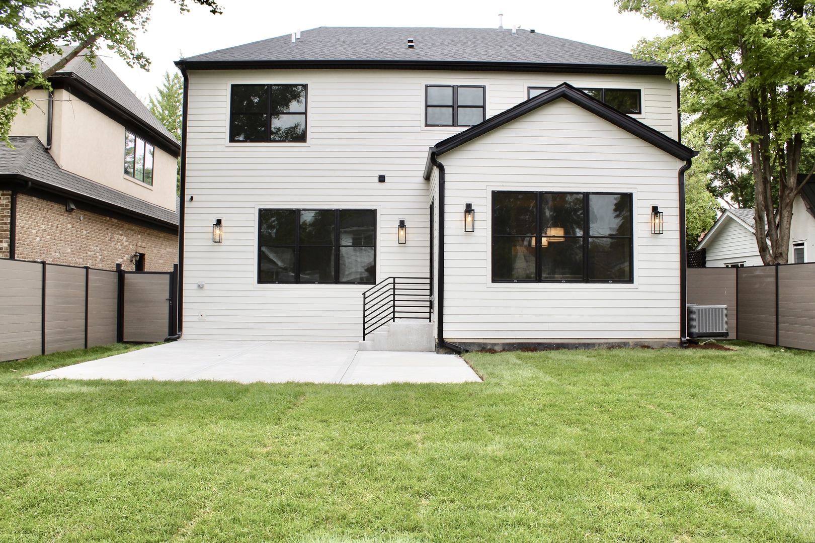 120 N Walnut Street