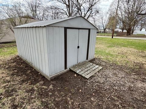 Tiny photo for 109 S Elm Street, Lexington, IL 61753 (MLS # 12591582)