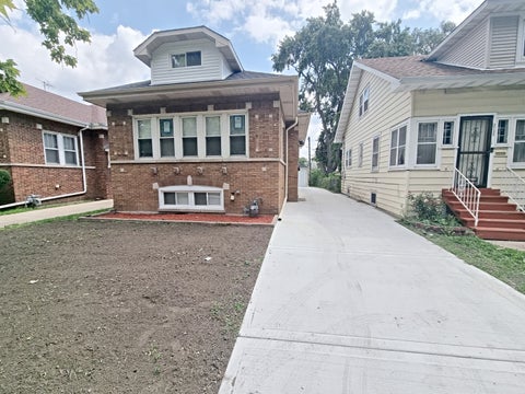 Tiny photo for 2123 S 10th Avenue, Maywood, IL 60153 (MLS # 12766566)