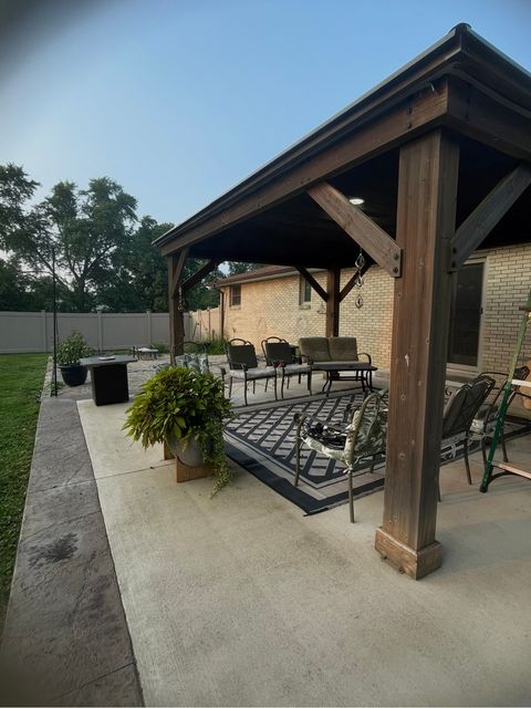 Tiny photo for 1011 Parks Lane, Ottawa, IL 61350 (MLS # 12534137)