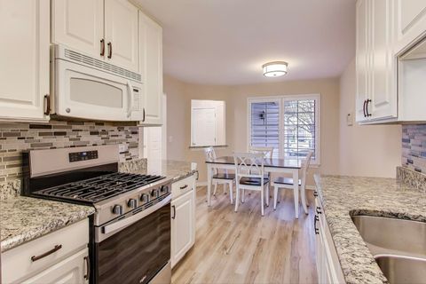 Tiny photo for 1576 N Saint Marks Place, Palatine, IL 60067 (MLS # 12513713)