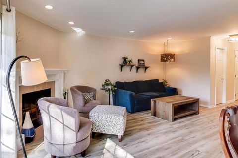 Tiny photo for 1576 N Saint Marks Place, Palatine, IL 60067 (MLS # 12513713)