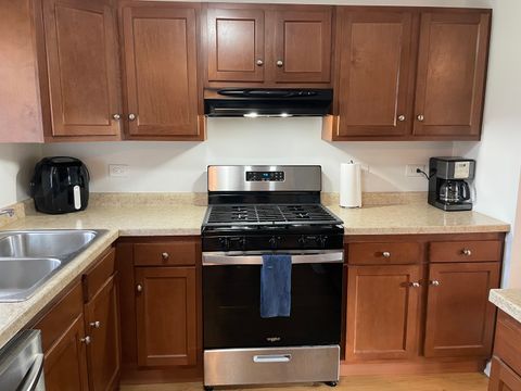 Tiny photo for 1624 W WEATHERSFIELD Way, Schaumburg, IL 60193 (MLS # 12623873)