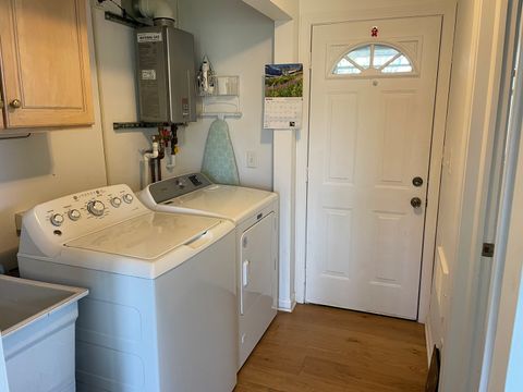 Tiny photo for 1624 W WEATHERSFIELD Way, Schaumburg, IL 60193 (MLS # 12623873)