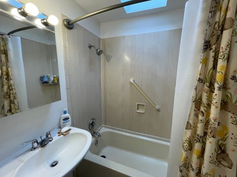 Tiny photo for 1624 W WEATHERSFIELD Way, Schaumburg, IL 60193 (MLS # 12623873)