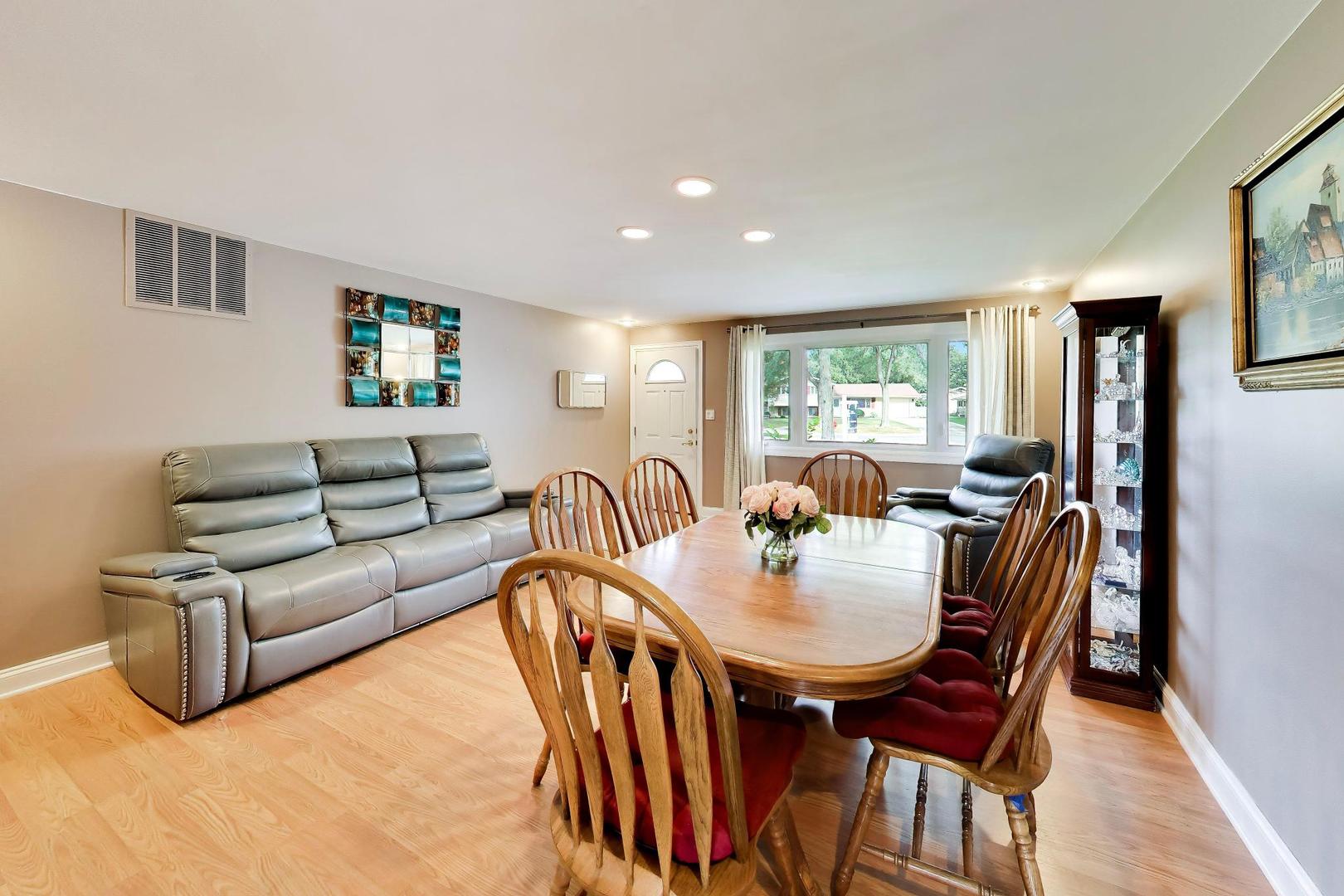 427 Kent Court