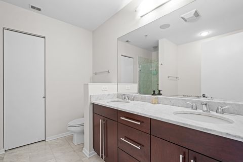 Tiny photo for 500 W Superior Street #602, Chicago, IL 60654 (MLS # 12518202)