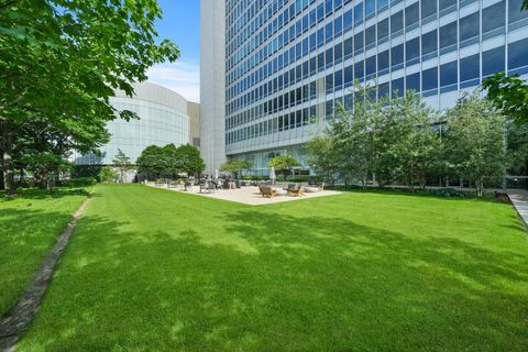 Tiny photo for 500 W Superior Street #602, Chicago, IL 60654 (MLS # 12518202)
