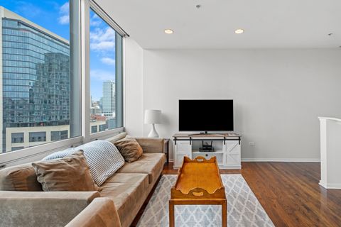 Tiny photo for 500 W Superior Street #602, Chicago, IL 60654 (MLS # 12518202)