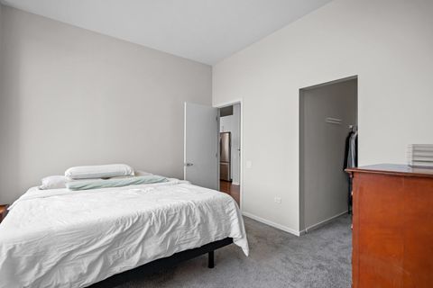 Tiny photo for 500 W Superior Street #602, Chicago, IL 60654 (MLS # 12518202)