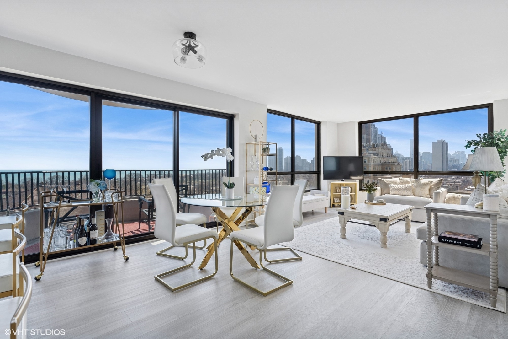 2020 N Lincoln Park West 9G