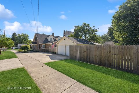 A home in Downers Grove